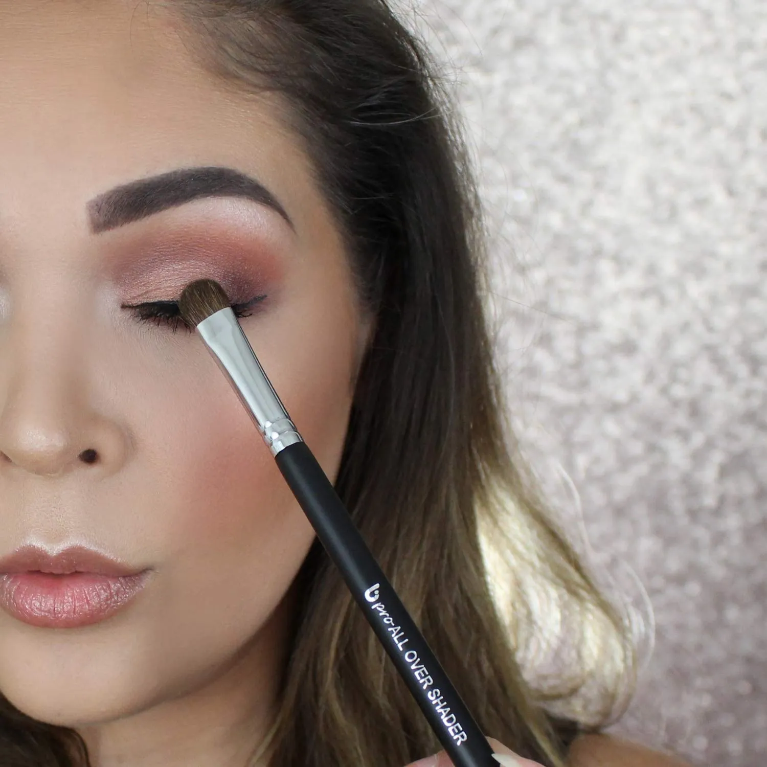 Professional Shader Eyeshadow Brush - Beauty Junkees pro All Over Short Flat Shader Eye Makeup Brush with Dense Rounded Natural Hair Bristles to Pack Eye Shadow Powder on Eyelid; Premium Quality