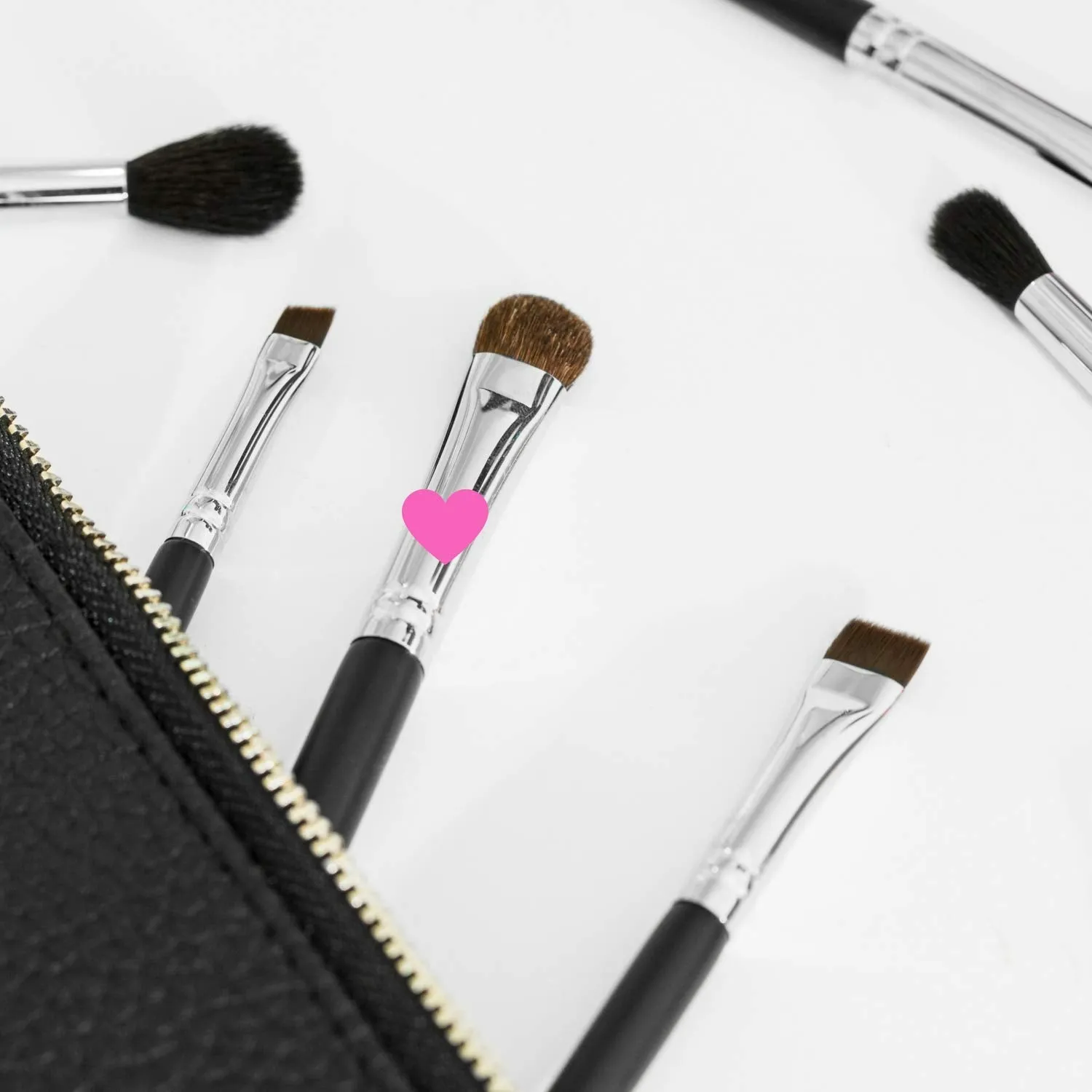 Professional Shader Eyeshadow Brush - Beauty Junkees pro All Over Short Flat Shader Eye Makeup Brush with Dense Rounded Natural Hair Bristles to Pack Eye Shadow Powder on Eyelid; Premium Quality