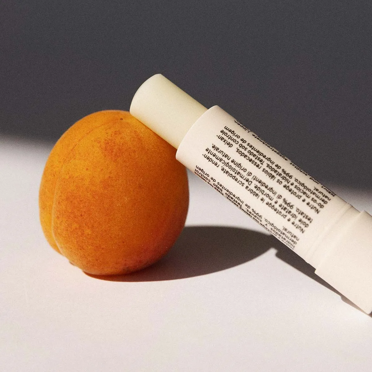 Protective & Nourishing Lip Balm
